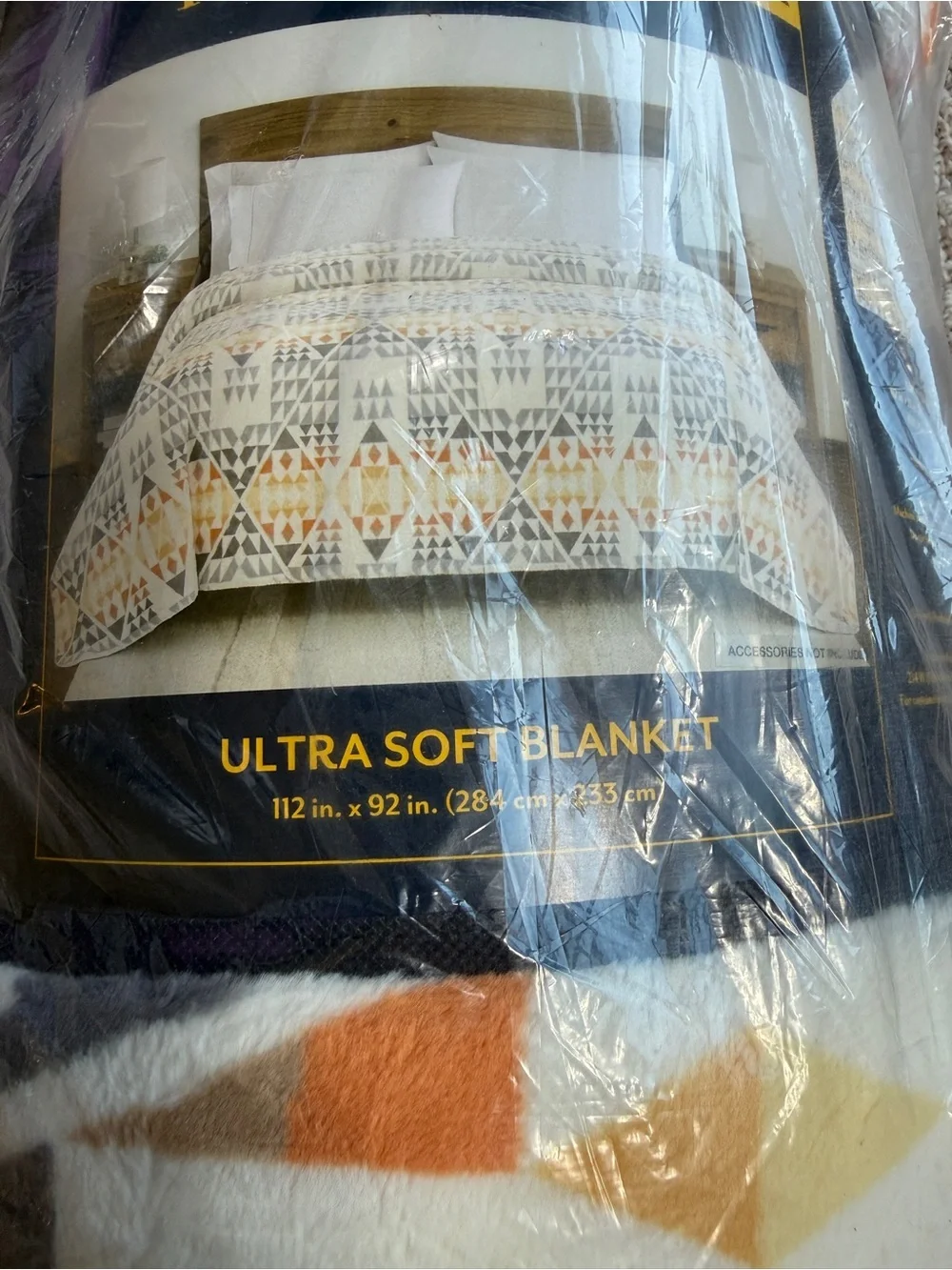 Pendleton Ultra Soft Plush Sherpa Blanket - Arrow Point - King Size